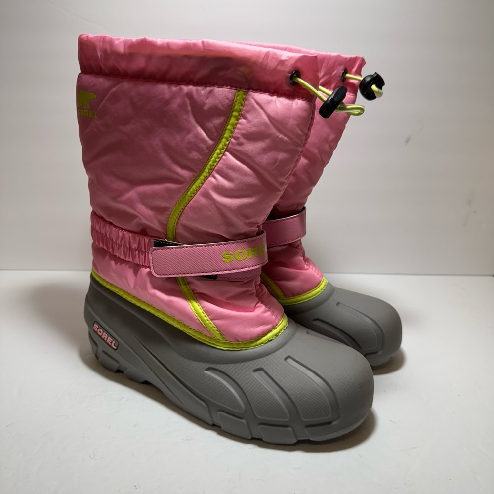 Sorel Flurry Snow Boots Girls Size 7 EU 39 
Pink Insulated Waterproof Winter
